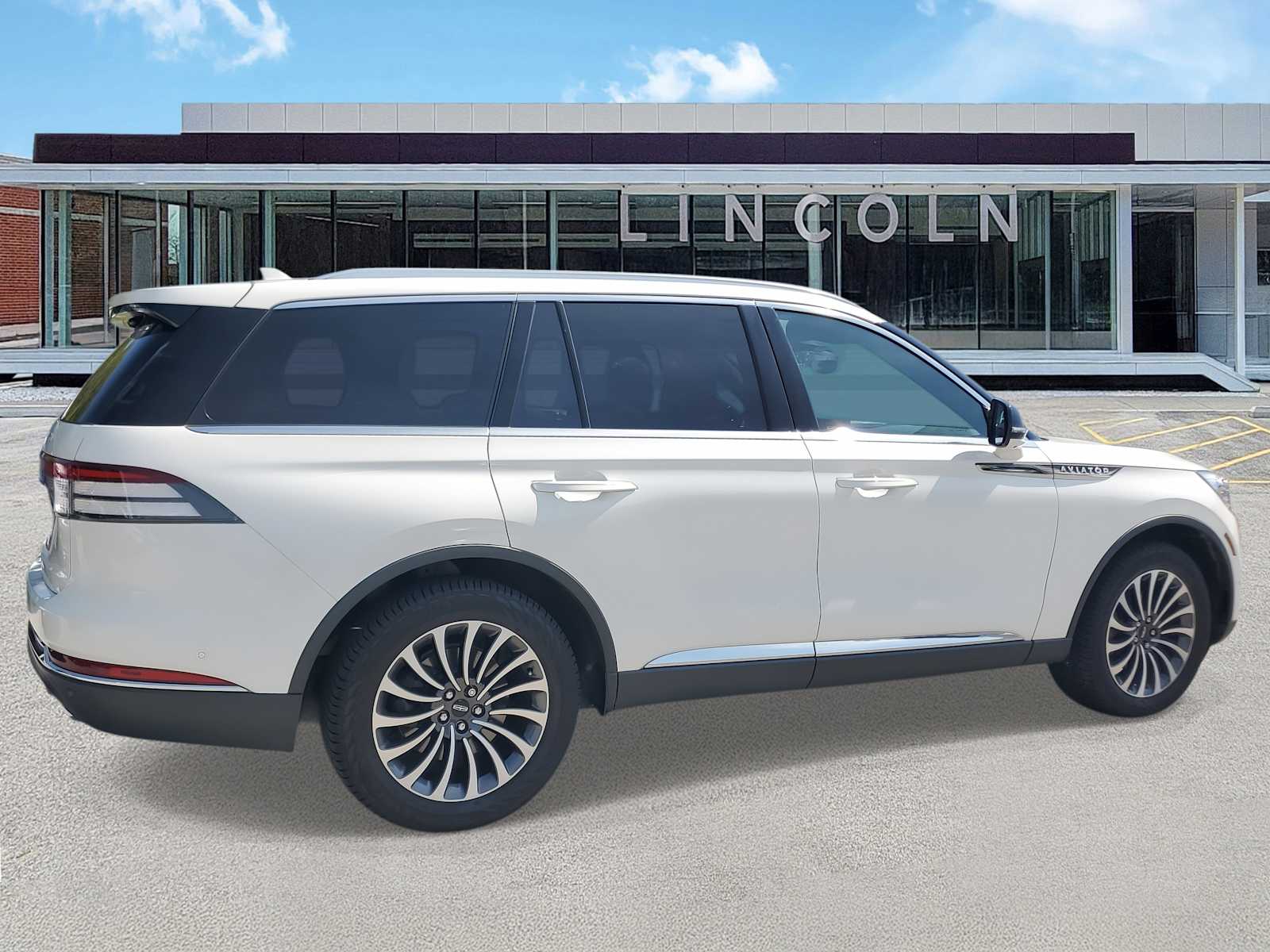 2023 Lincoln Aviator Reserve photo 3