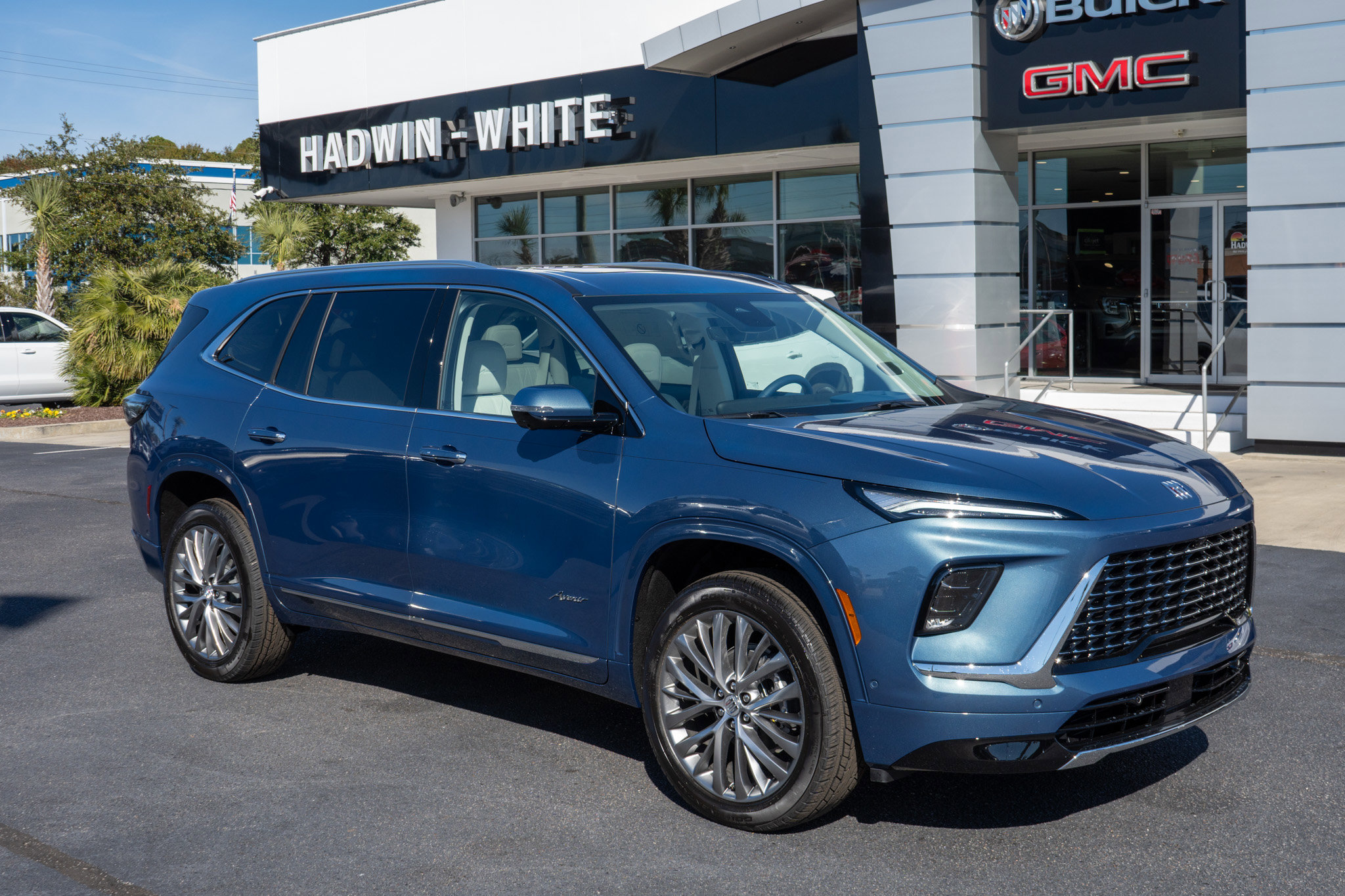 2026 Buick Enclave Avenir's photo