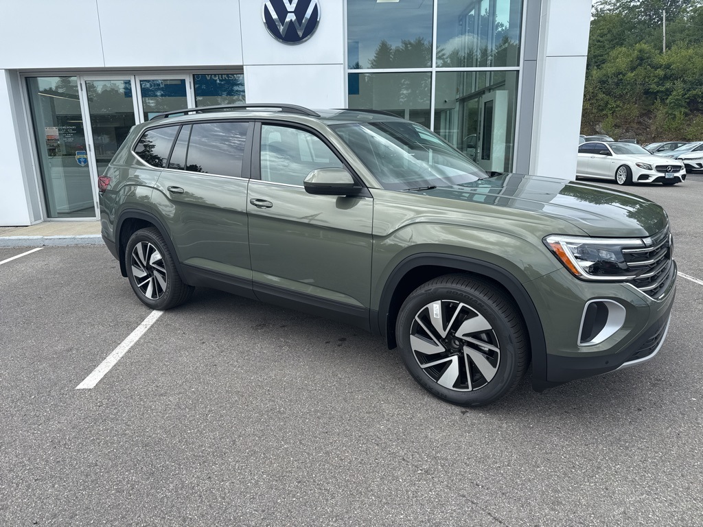 2026 Volkswagen Atlas SE Technology photo 13