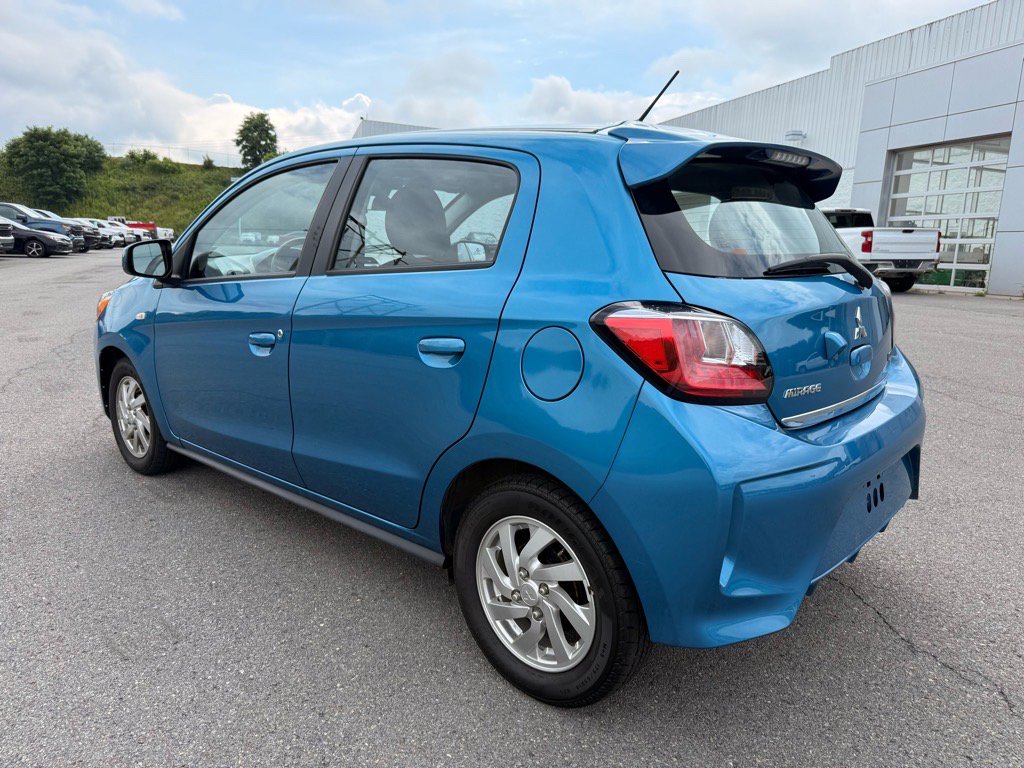 2024 Mitsubishi Mirage ES photo 3