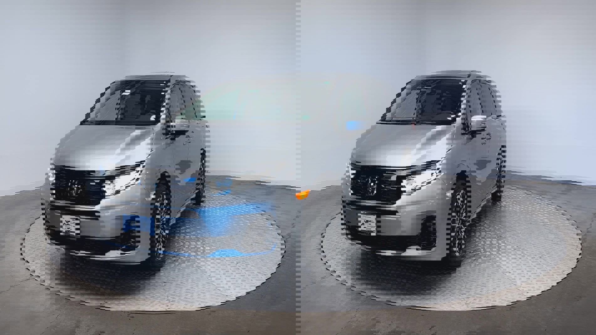 2026 Honda Odyssey Elite photo 4