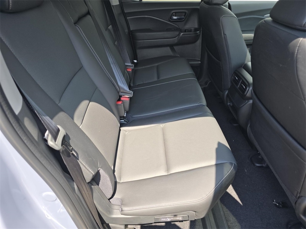 2025 Honda Ridgeline RTL photo 17