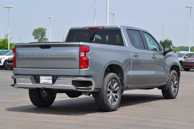 2025 Chevrolet Silverado 1500 LT photo 3