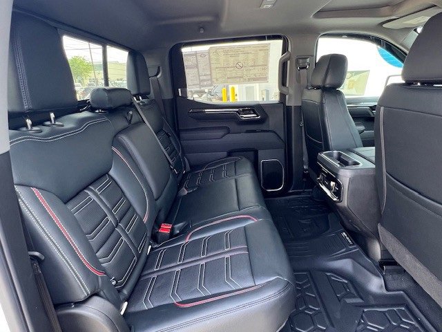 2025 Chevrolet Silverado 1500 RST photo 15