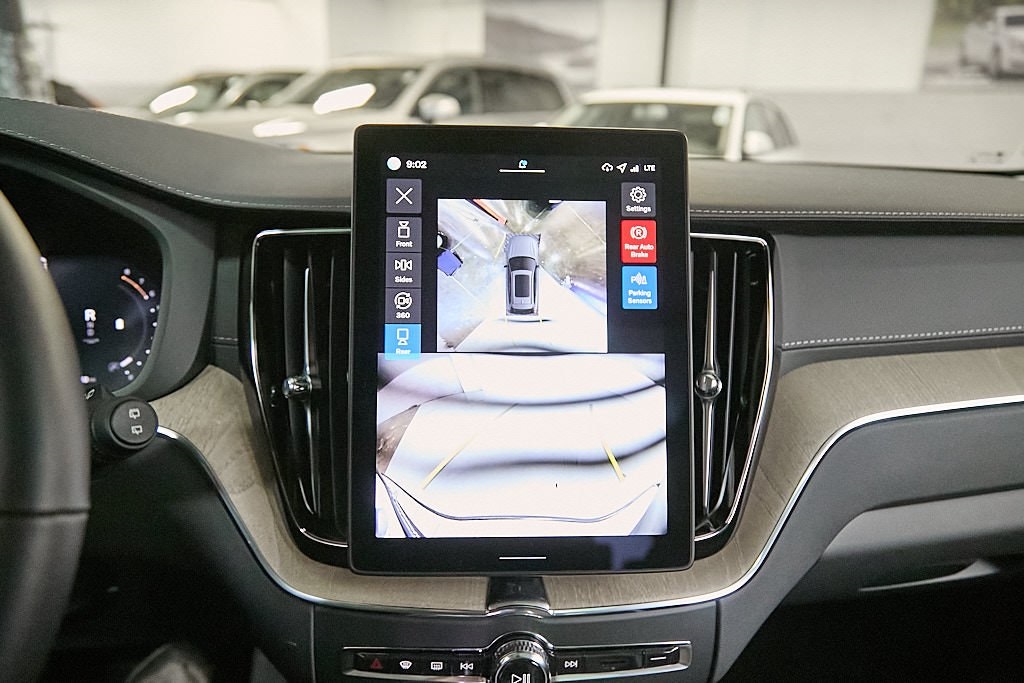 2026 VOLVO XC60 - Image 28