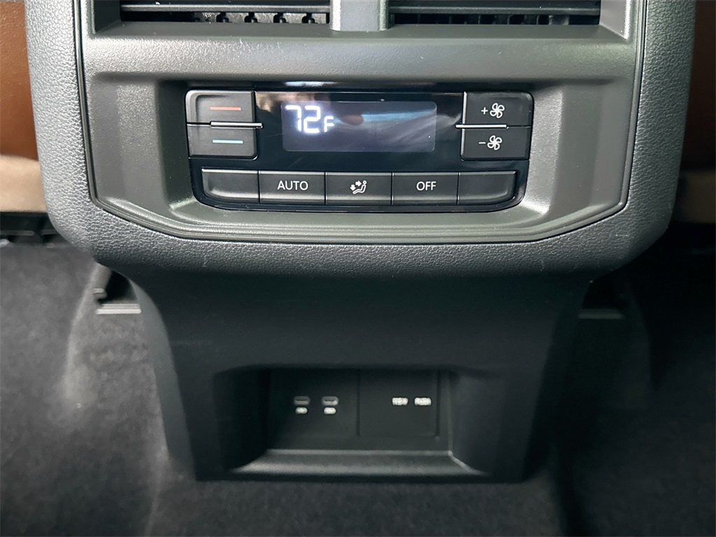 2022 Volkswagen Atlas V6 SE Technology photo 16