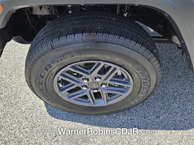 2025 Jeep Gladiator Sport S photo 14