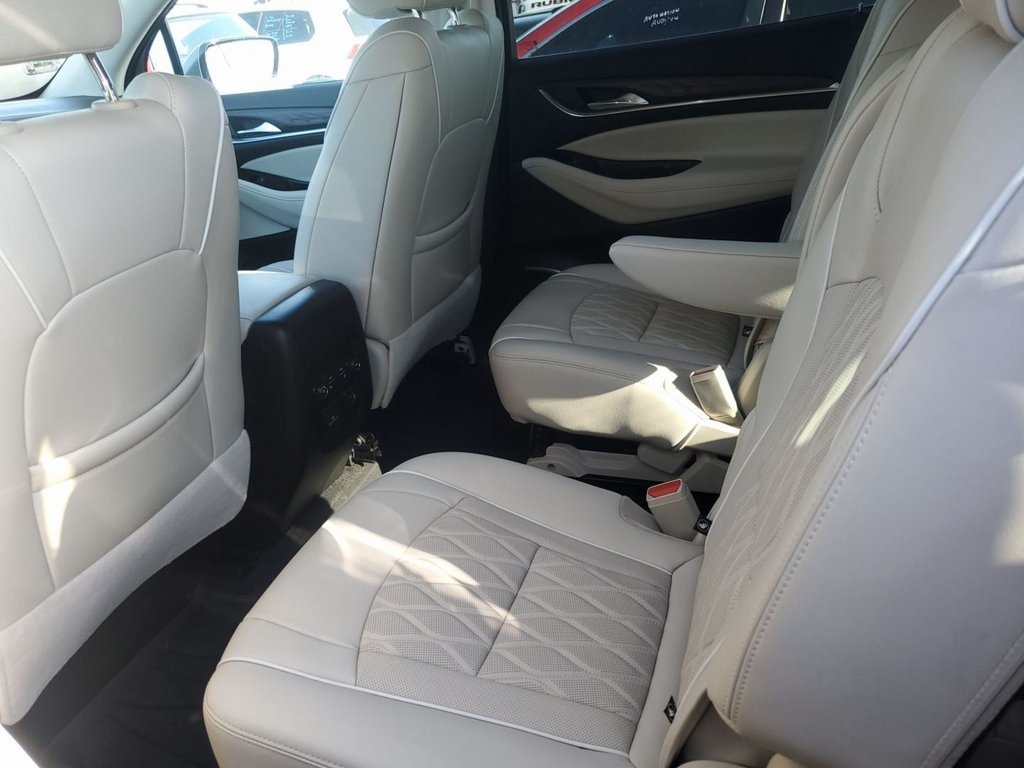 2023 Buick Enclave Avenir photo 7