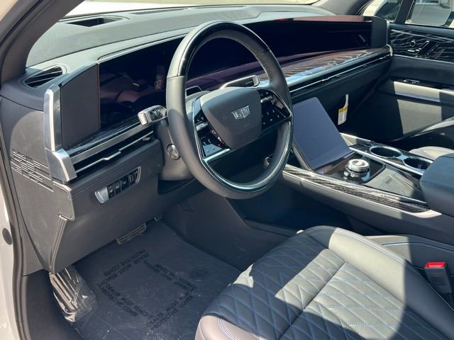 2025 Cadillac Escalade IQ Luxury photo 13