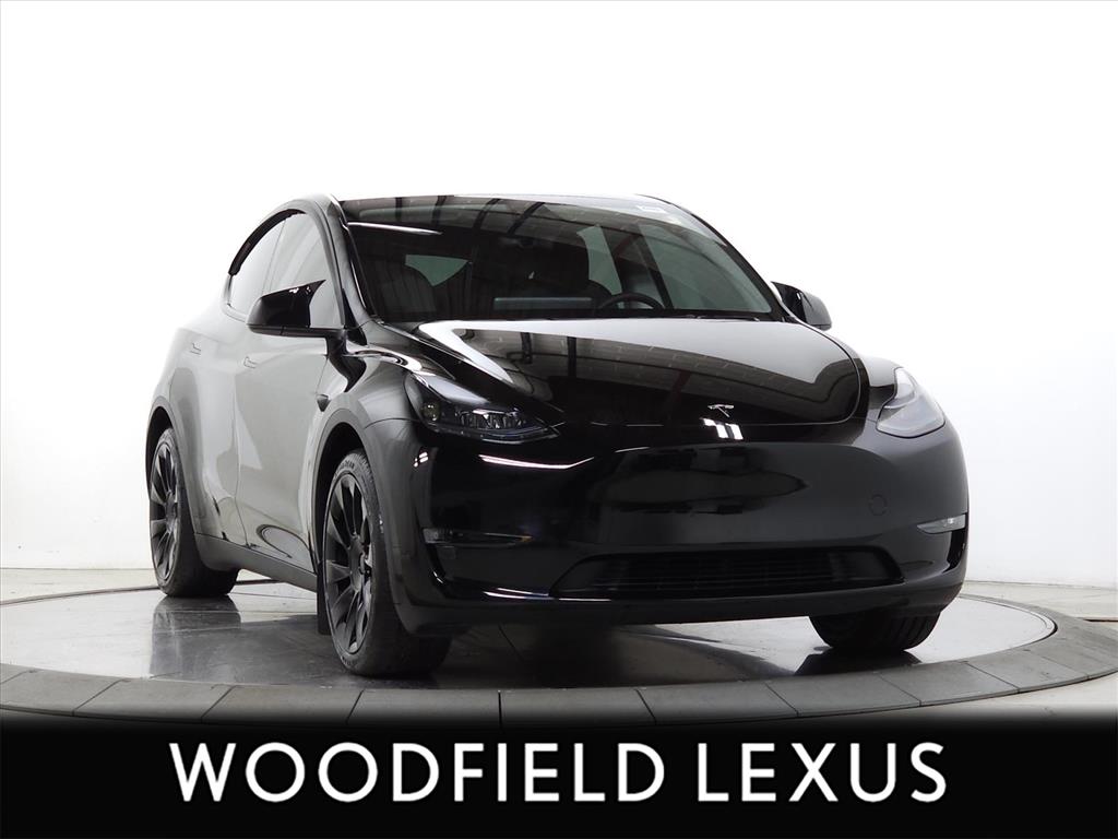 2025 Tesla Model Y Long Range's photo