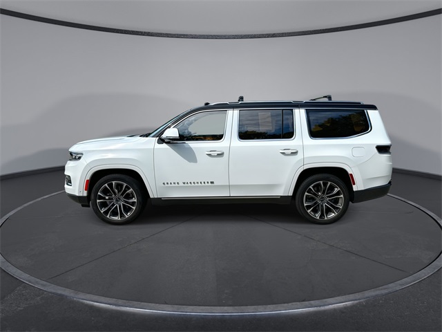 2022 Jeep Grand Wagoneer III photo 4