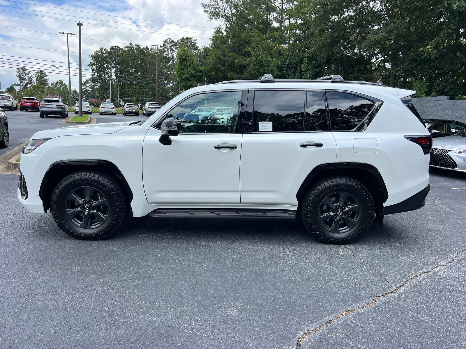 2025 Lexus LX photo 3