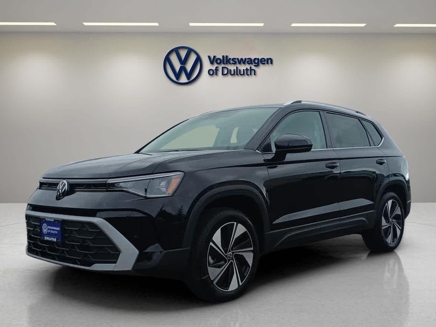 2025 Volkswagen Taos SE's photo
