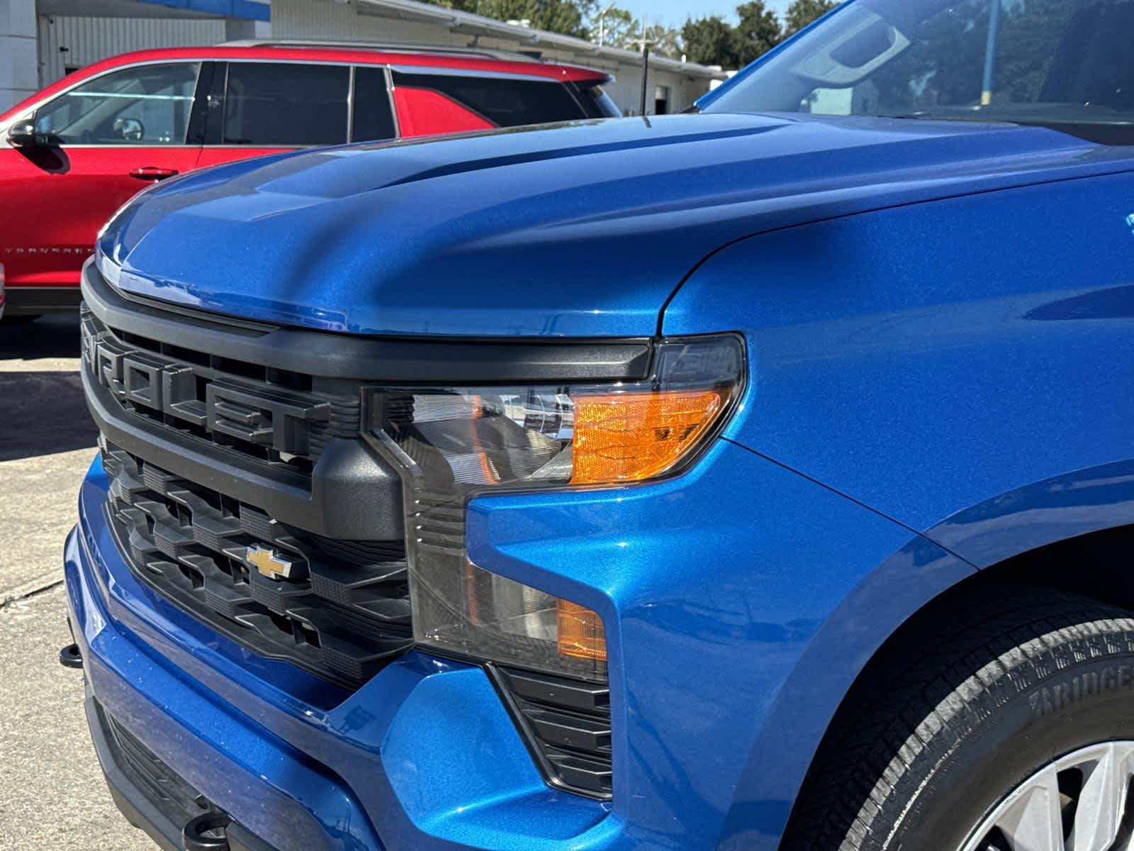 2022 Chevrolet Silverado 1500 Custom photo 2