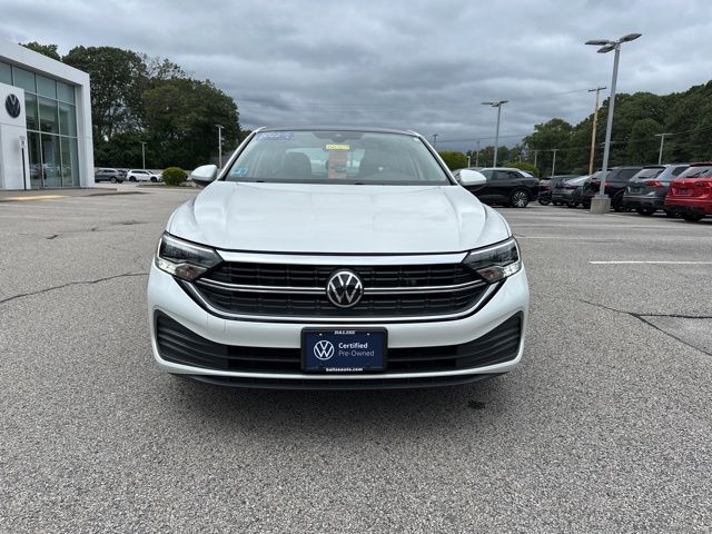 Certified 2022 Volkswagen Jetta SE with VIN 3VW7M7BU6NM018337 for sale in West Warwick, RI