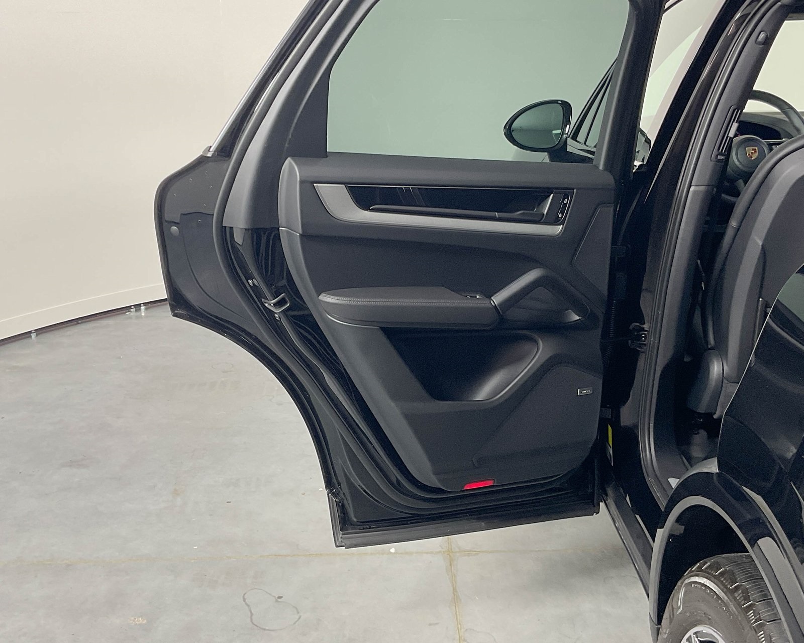 2024 Porsche Cayenne photo 26