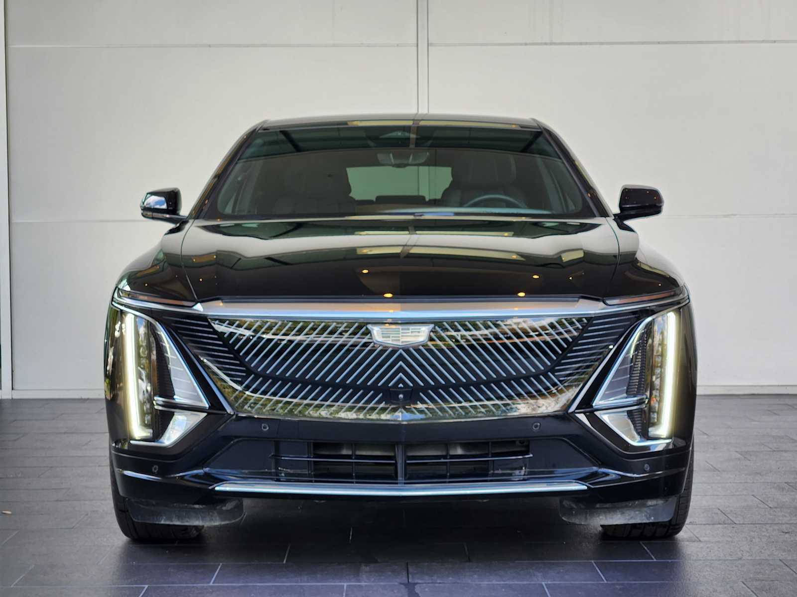 Certified 2024 Cadillac LYRIQ Luxury 3 with VIN 1GYKPSRL3RZ139121 for sale in Houston, TX
