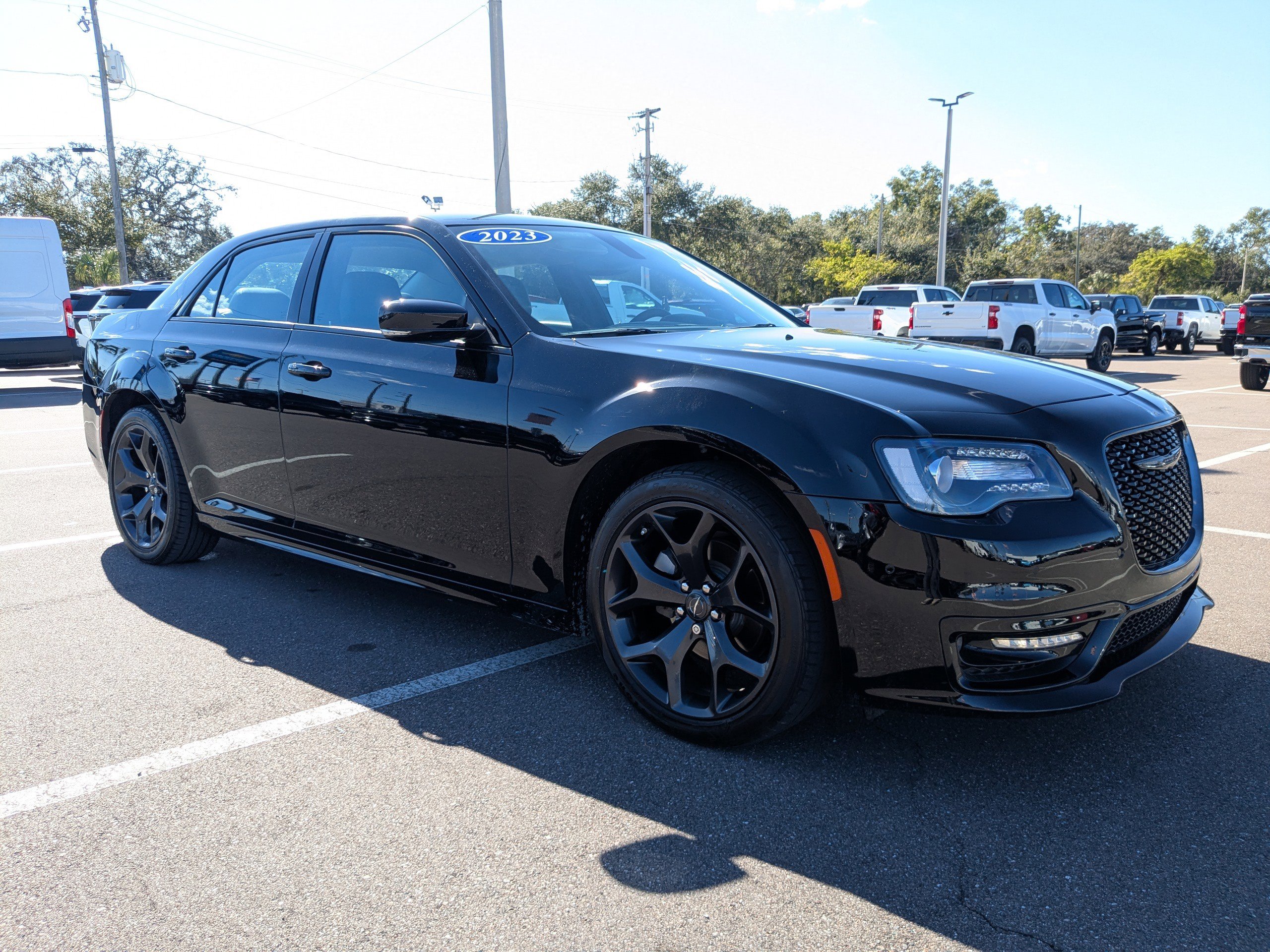 2023 Chrysler 300 Touring L