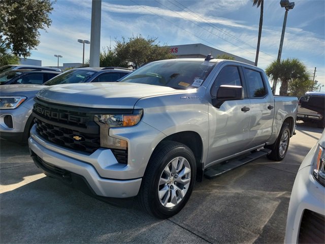 2022 Chevrolet Silverado 1500 Custom photo 3