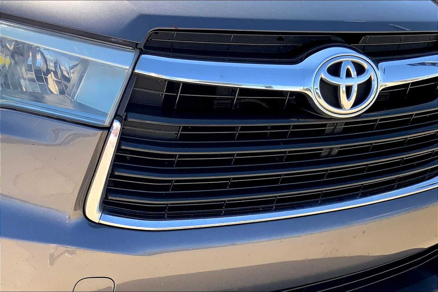 2014 Toyota Highlander Limited photo 26