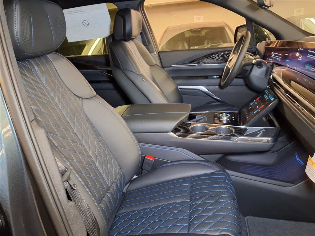 2026 Cadillac Escalade IQ Sport photo 3