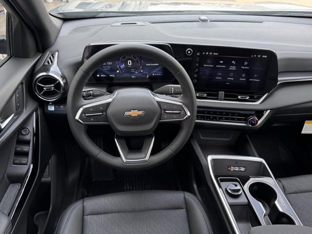 2026 Chevrolet Equinox LT photo 3