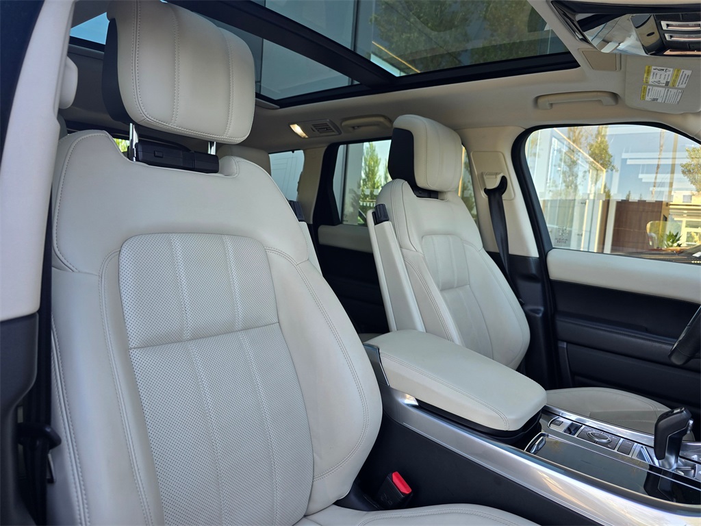 2021 Land Rover Range Rover Sport HSE Silver Edition photo 28