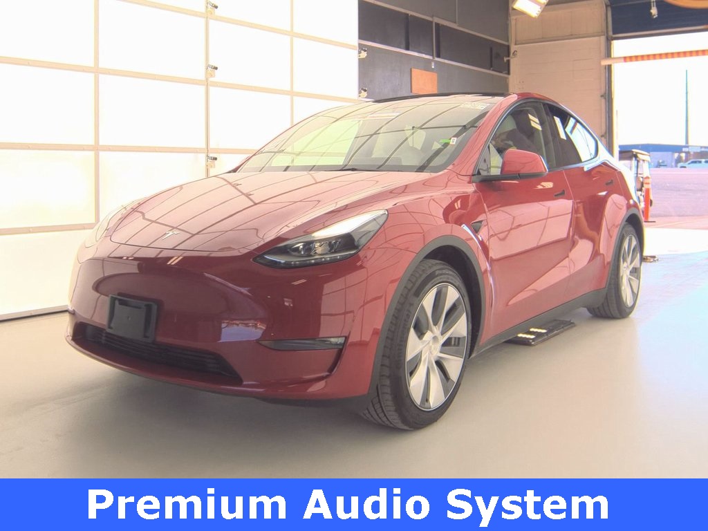 2023 Tesla Model Y Long Range's photo
