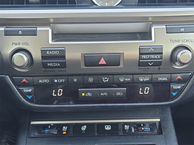 2014 Lexus ES 350 photo 22