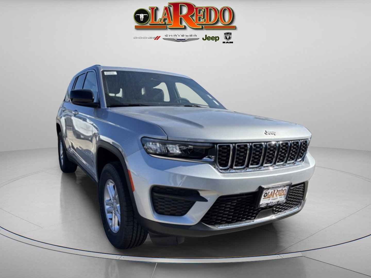 2025 Jeep Grand Cherokee Laredo's photo