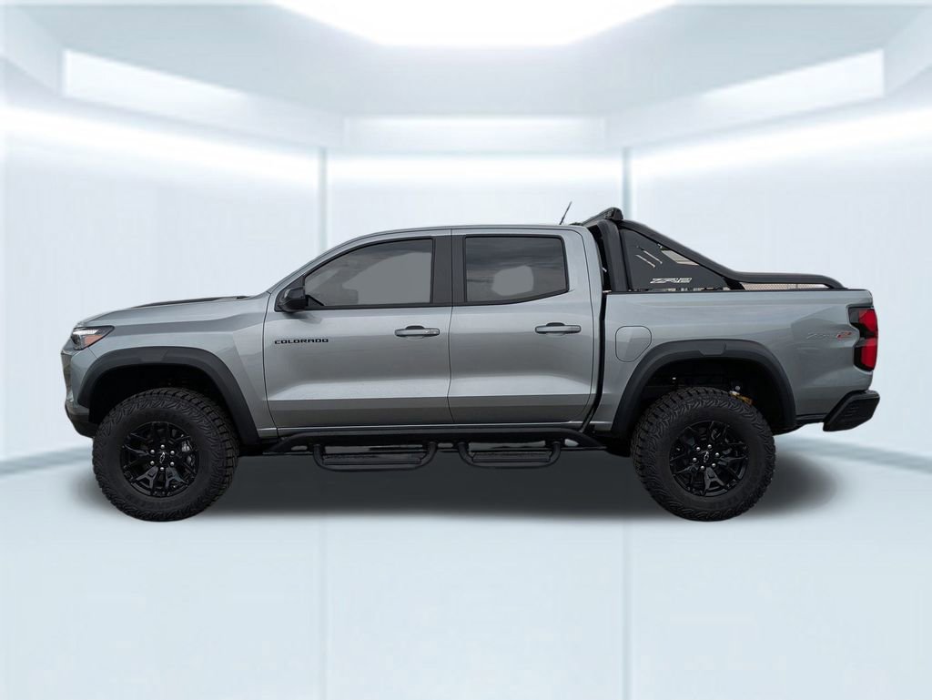 2025 Chevrolet Colorado ZR2 photo 2