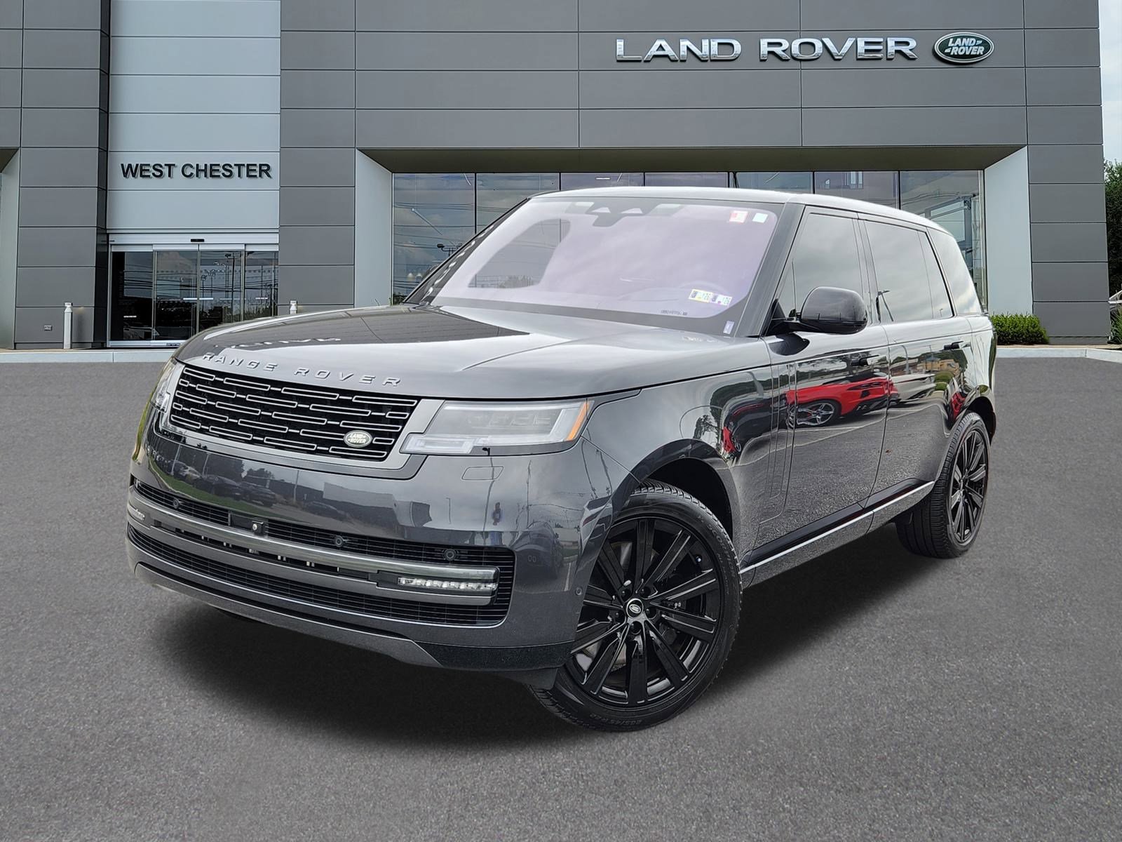2023 Land Rover Range Rover SE's photo