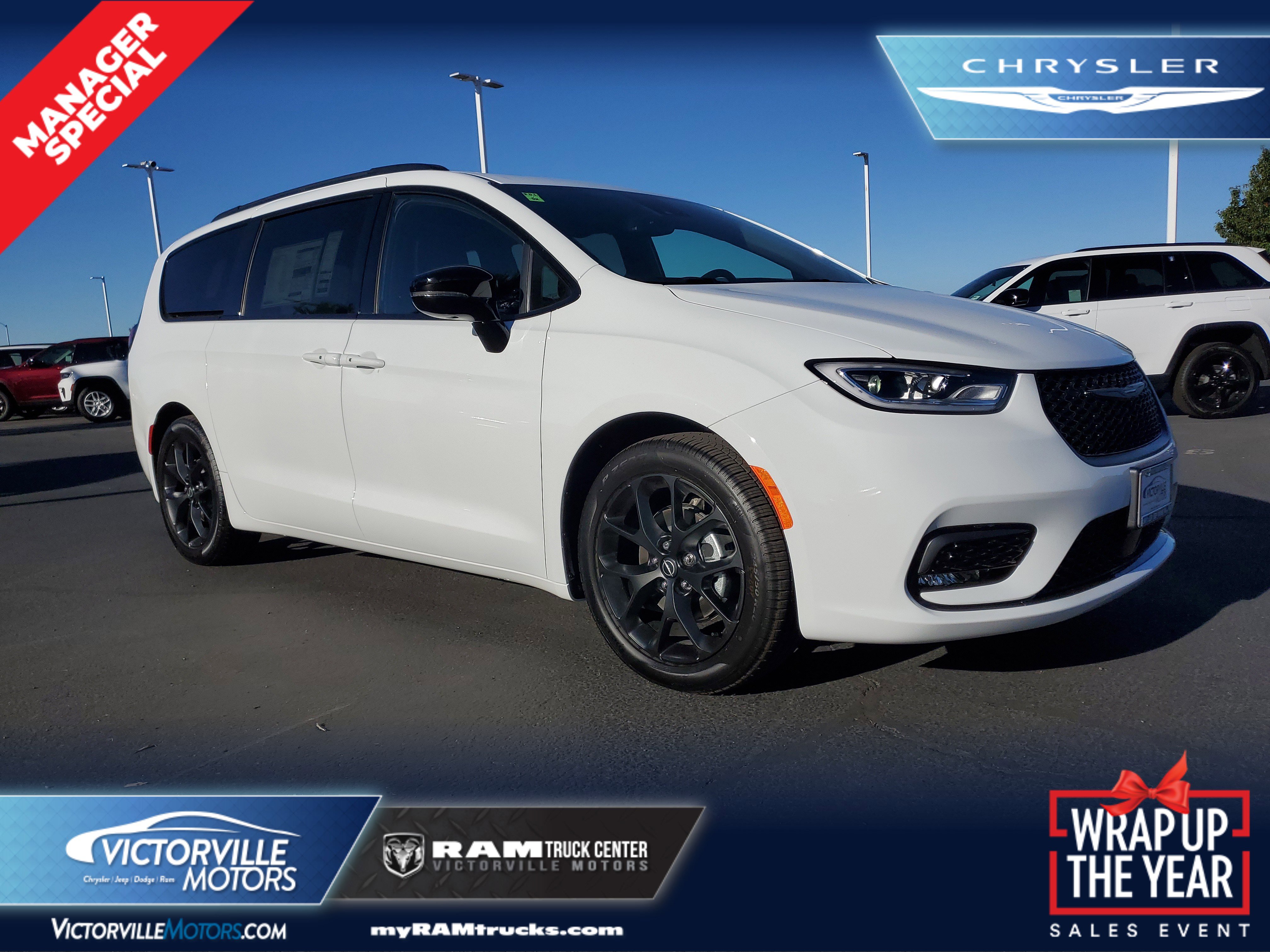 2025 Chrysler Pacifica Limited's photo