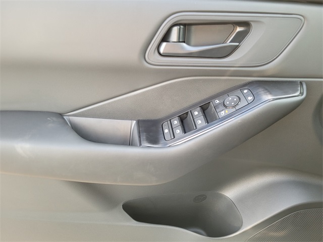 2026 Nissan Rogue S photo 19