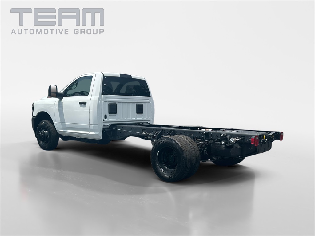 2025 Ram 3500 Tradesman photo 4