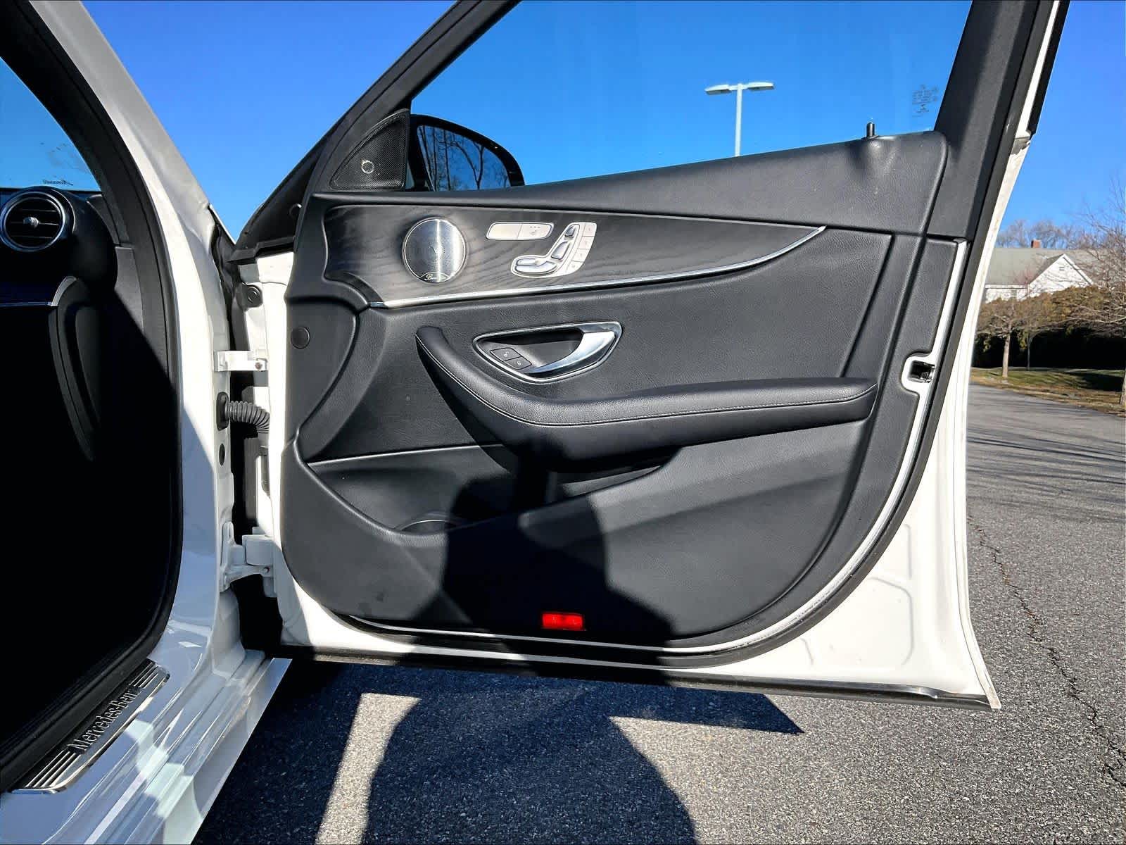 E4ef8c41afddb0c1d3611674b702015b