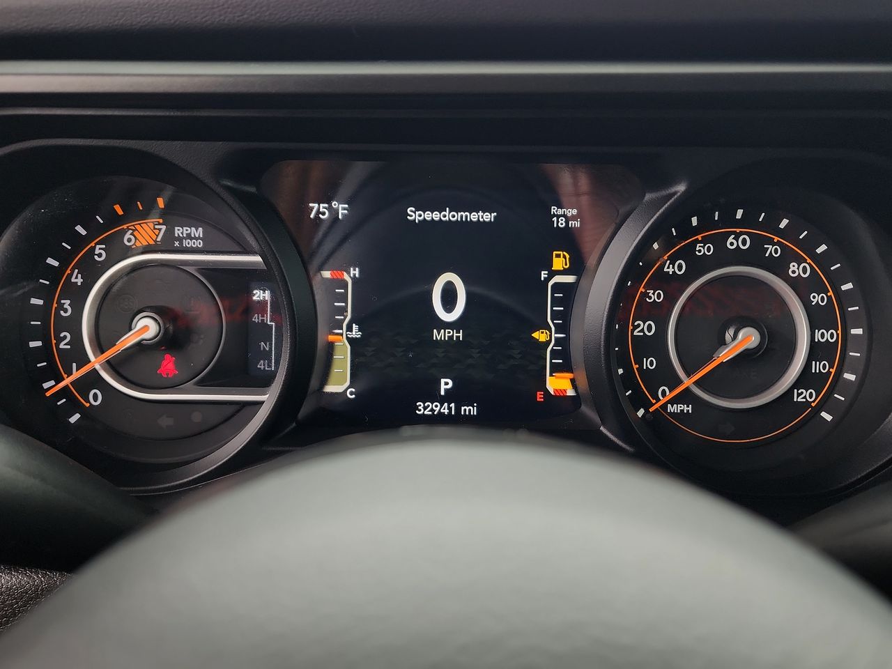 2024 Jeep Wrangler Rubicon photo 13