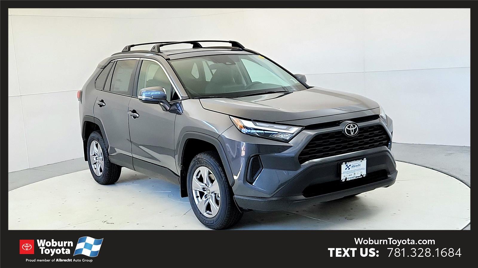 2025 Toyota RAV4 XLE's photo