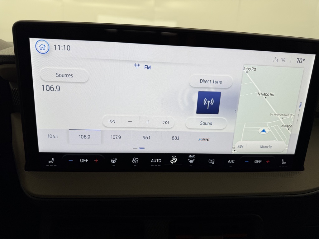 2025 Ford Maverick Lariat photo 4