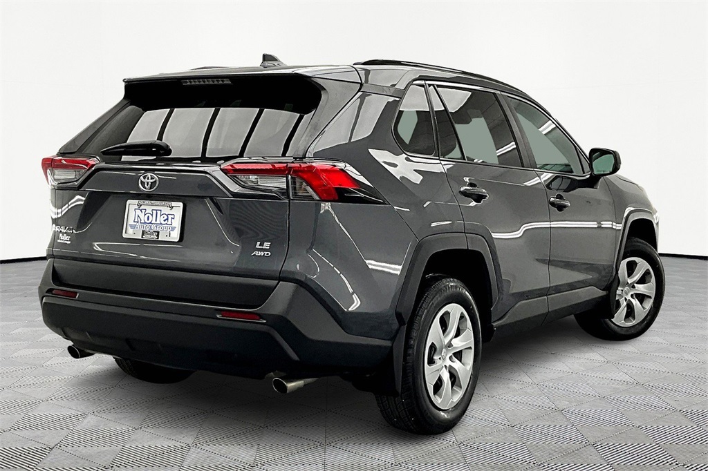 Used 2021 Toyota RAV4 LE with VIN 2T3F1RFV0MW164106 for sale in Kansas City