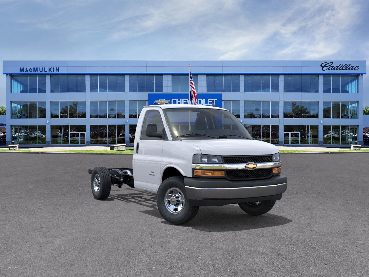 2025 Chevrolet Express Cutaway Base's photo