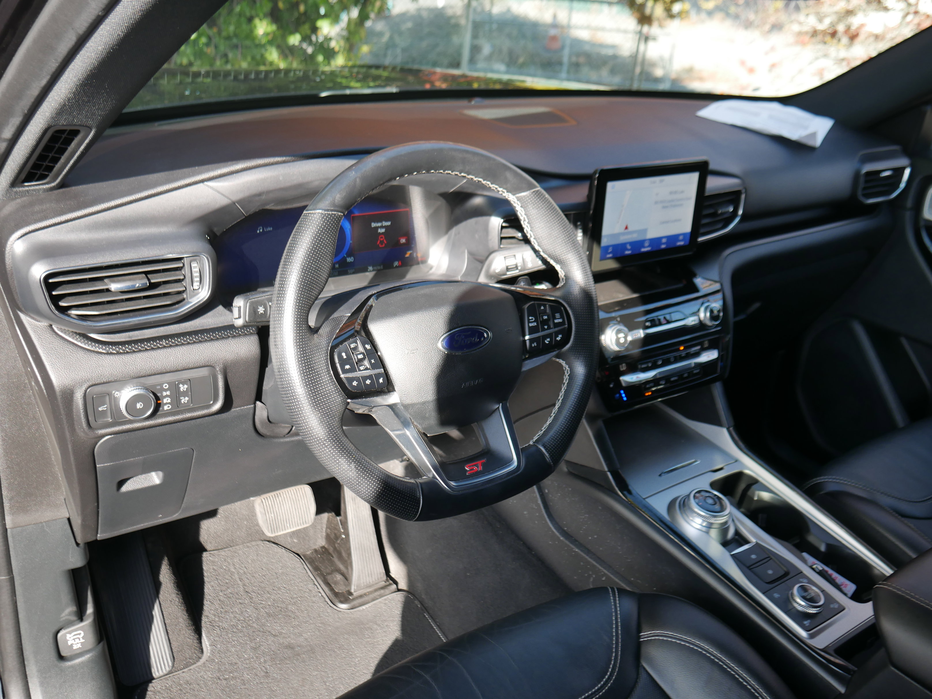 2021 Ford Explorer ST photo 2