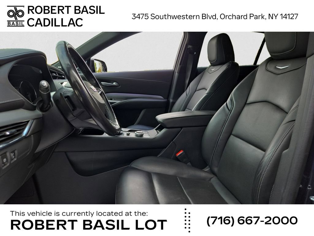 2023 Cadillac XT4 Premium Luxury photo 9