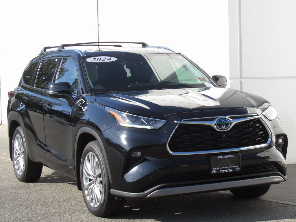 2024 Toyota Highlander Hybrid Platinum photo 2