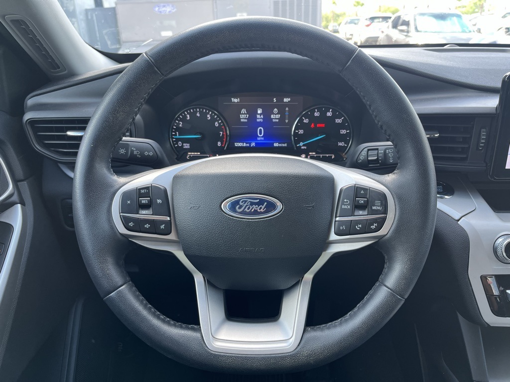 2024 Ford Explorer XLT photo 7