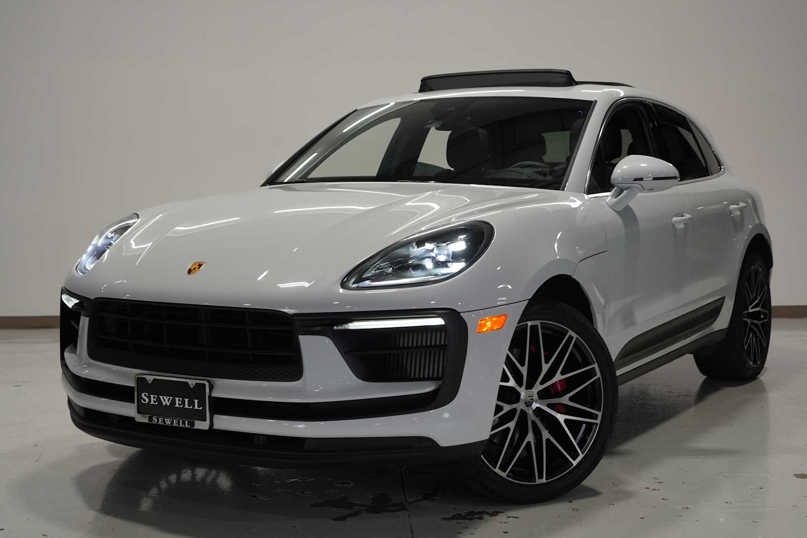 2022 Porsche Macan S