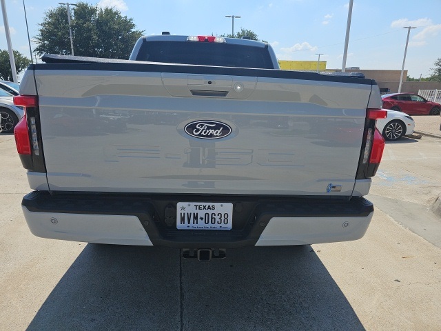 2024 Ford F-150 Lightning photo 4