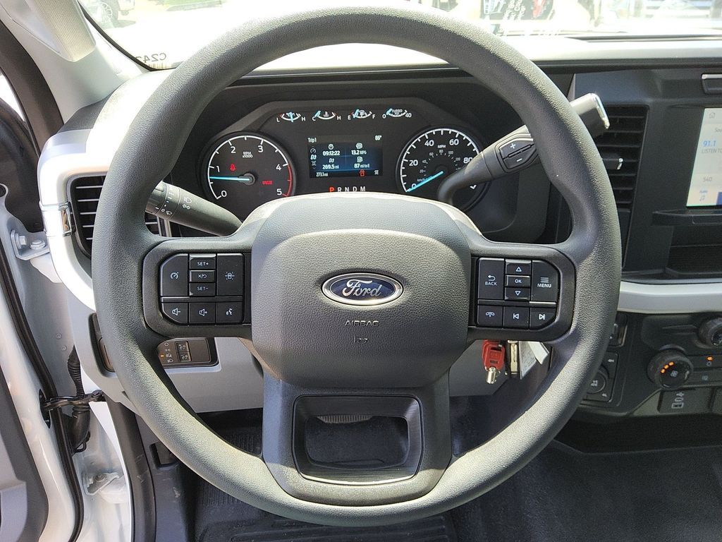 2024 Ford F-550 photo 7