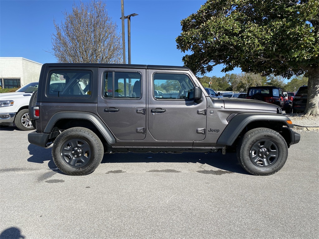 2025 Jeep Wrangler Sport photo 2