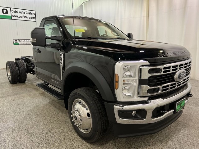 2025 Ford Super Duty F-550 DRW XL